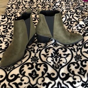 Ankle boots